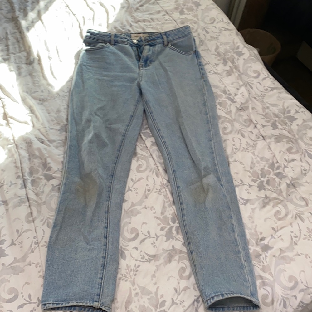 Pacsun mom jean 24w